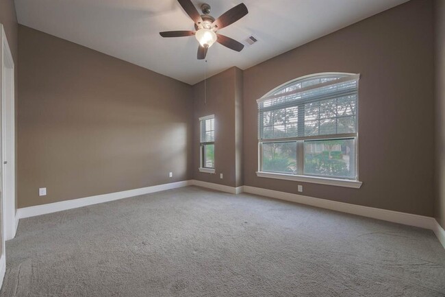 Building Photo - 24307 Mirandola Ln