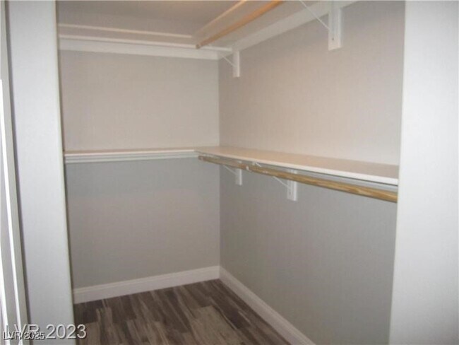 Building Photo - 2058 Smoketree Village Cir