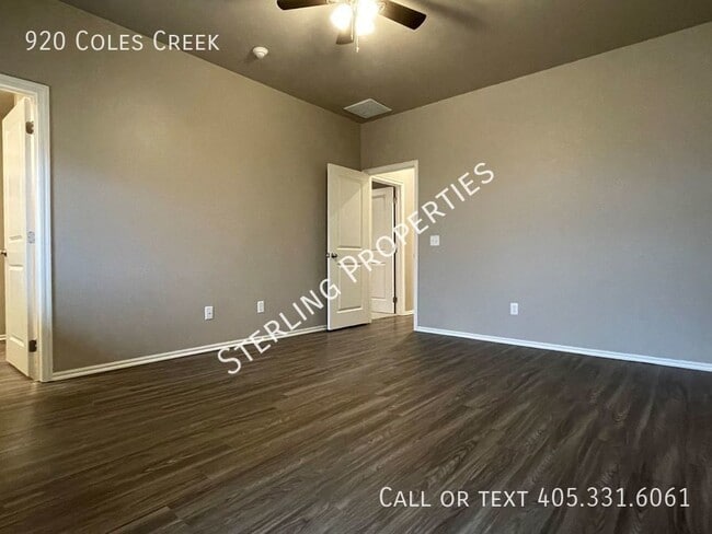 Building Photo - 920 Coles Creek