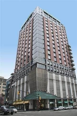 Building Photo - 105 Greene St
