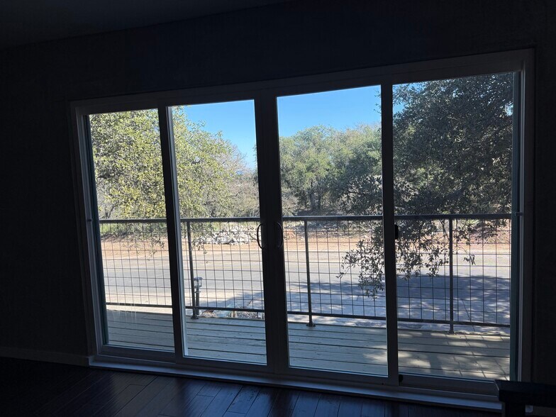 Building Photo - 1008 Clayton Nolen Dr