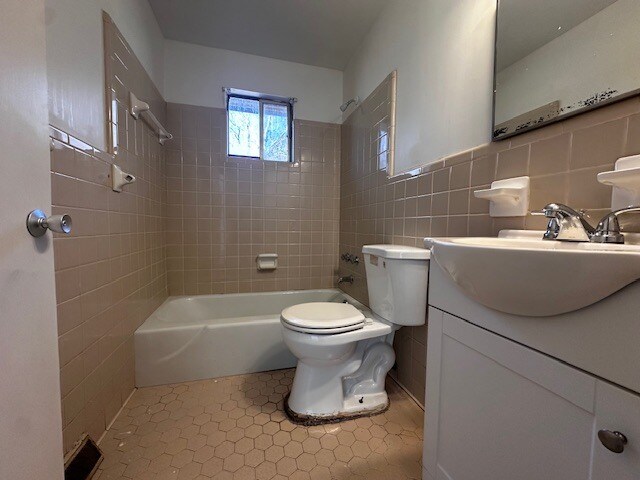 Building Photo - 407 E Florida St