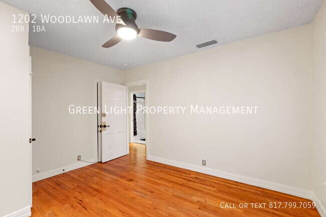 Building Photo - 1202 Woodlawn Ave