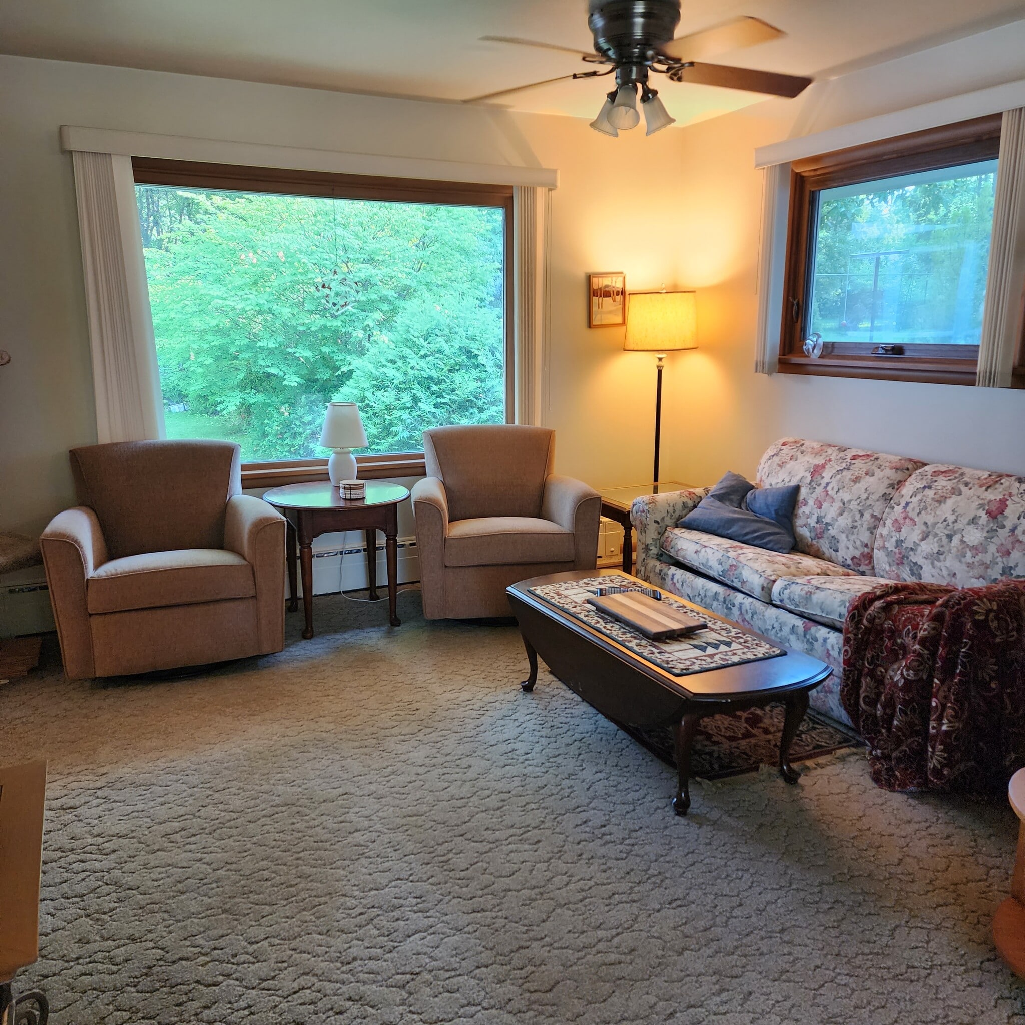 Building Photo - 423 W Park St