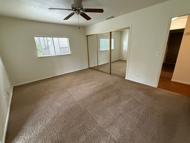 Building Photo - Victorville- Spring Valley Lake, 3 Bedrooms 2 bathrooms, New Paint