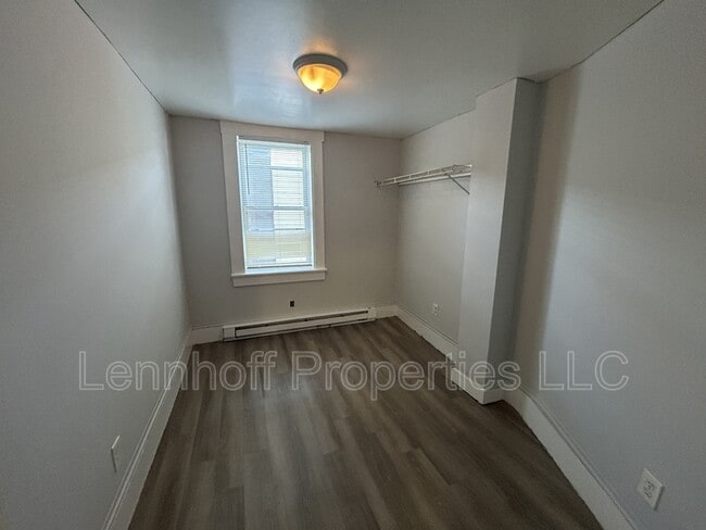 Building Photo - 145 Water St