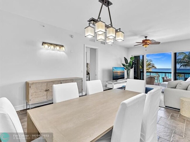 Building Photo - 4444 El Mar Dr