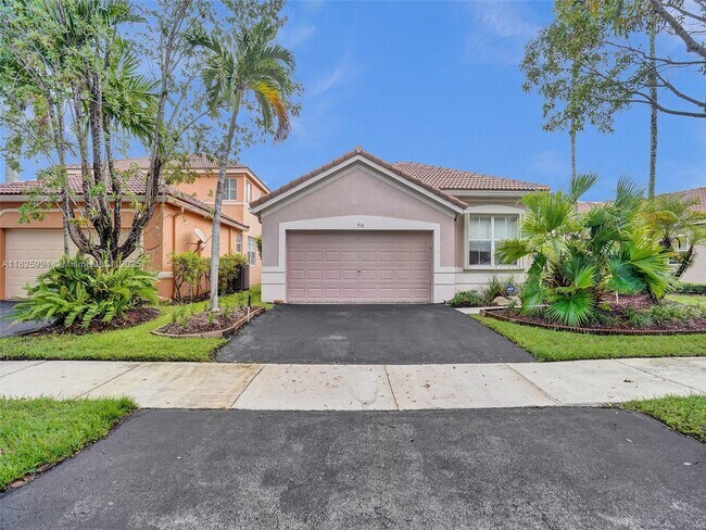 Building Photo - 938 Bluewood Terrace