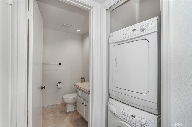 Building Photo - 24491 Mozer Dr