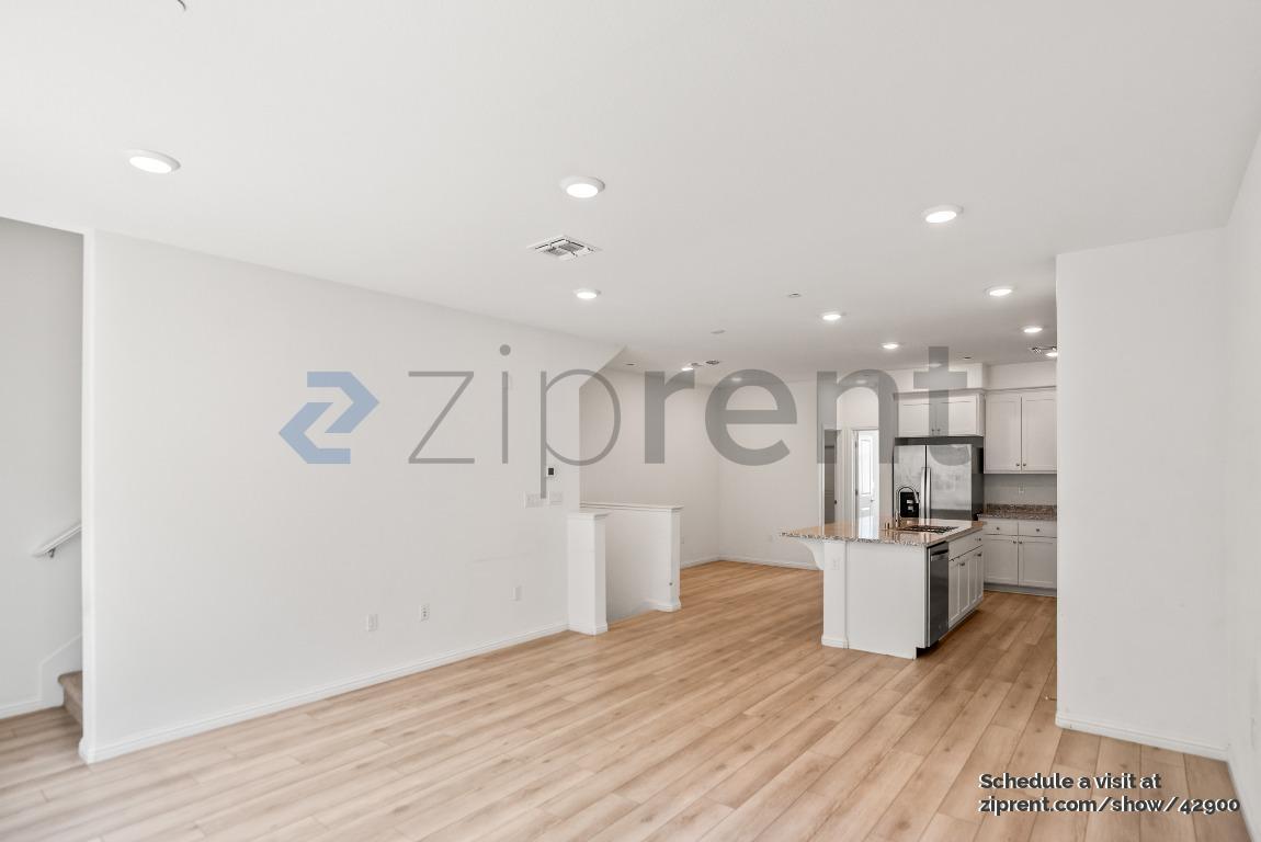 Building Photo - 40711 Penstemon Terrace