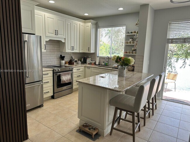 Primary Photo - 1737 Carvelle Dr