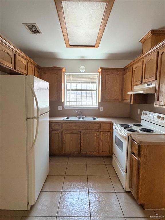 Building Photo - 803 W Emerald Dr