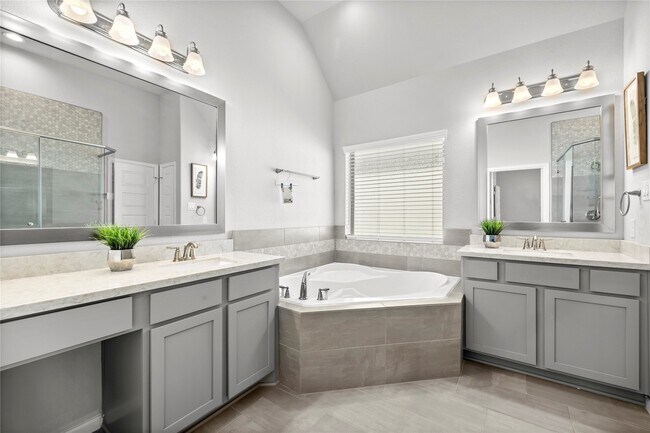 Building Photo - 4007 Centre Valley Ln