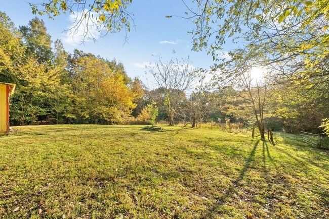 Building Photo - 1124 Palmyra Rd