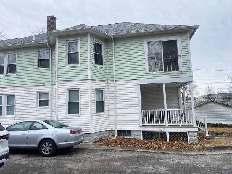 Building Photo - 8 Auburn Ave