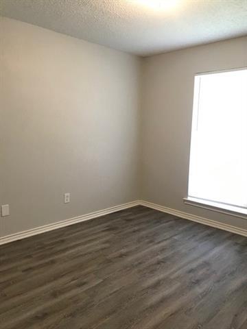 Building Photo - 2317 Saharah Dr