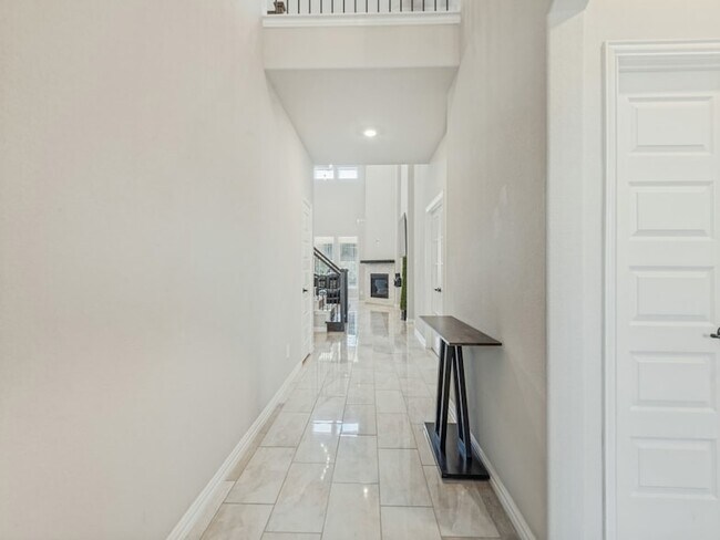 Building Photo - 1267 Binfield Dr