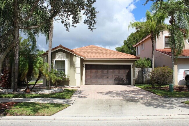 Building Photo - 16405 Sapphire St