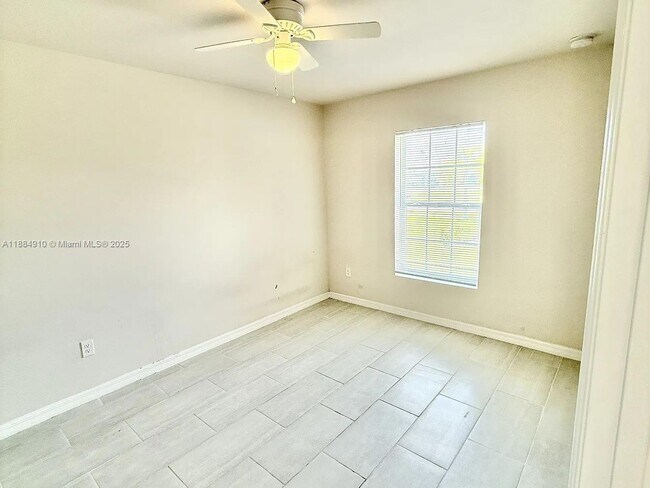 Building Photo - 1417 Academy Blvd