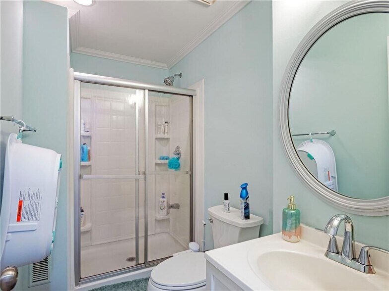 Building Photo - 10910 Chatburn Way