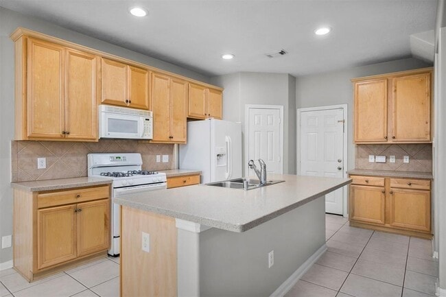 Building Photo - 23 E Twinvale Loop