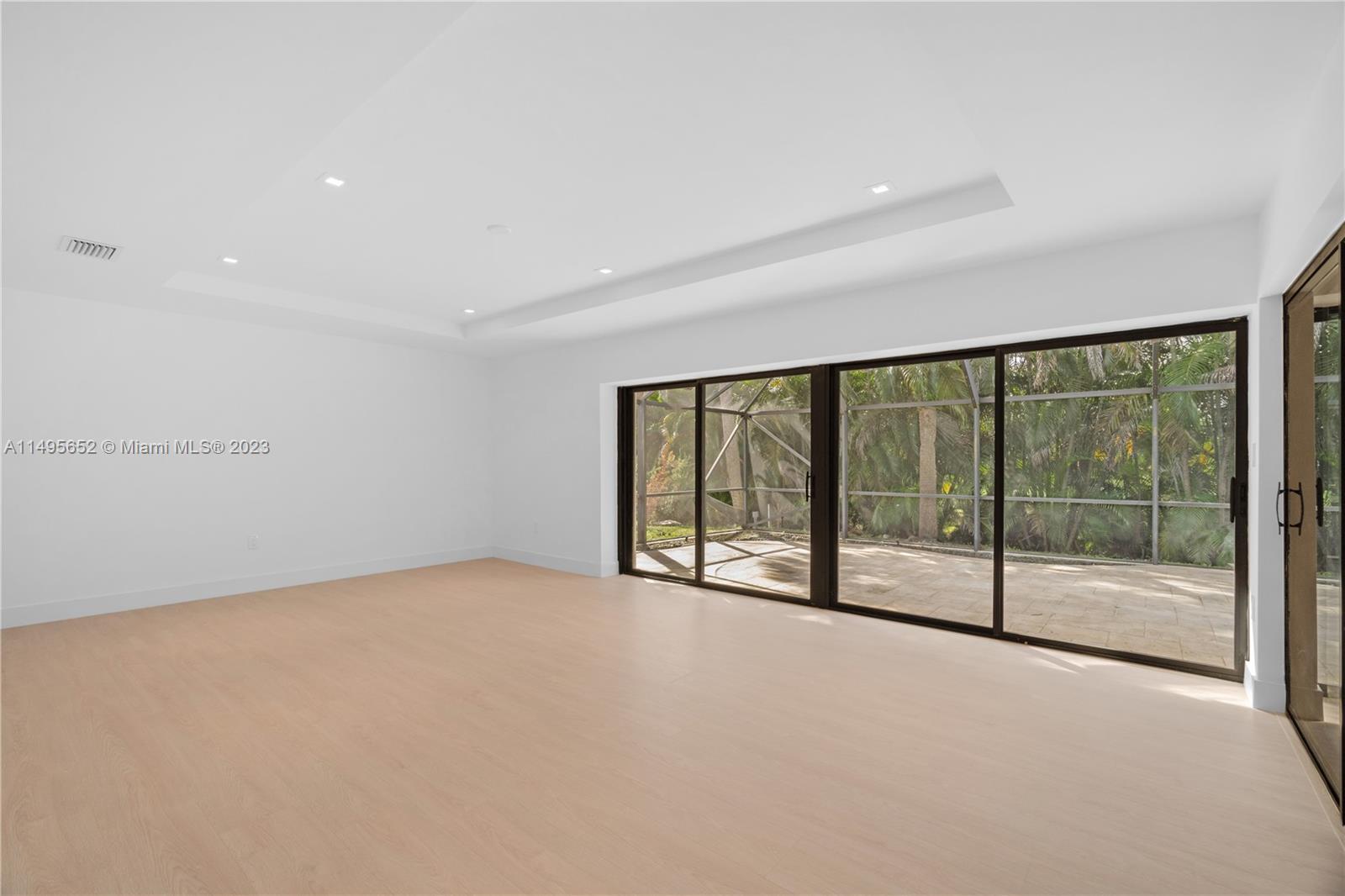 Building Photo - 5254 NW 94th Doral Pl