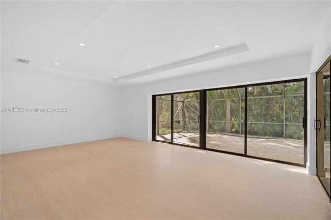 Building Photo - 5254 NW 94th Doral Pl