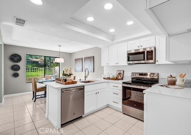 Building Photo - 913 Whitewater Dr