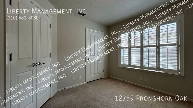 Building Photo - 12759 Pronghorn Oak