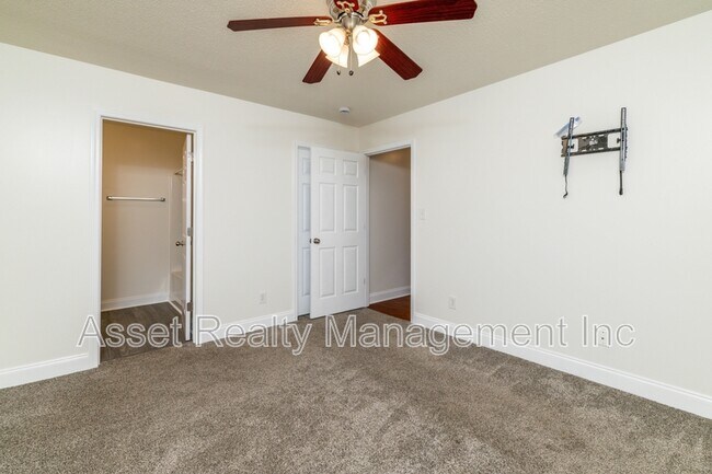 Building Photo - 5104 Cates Bend Way
