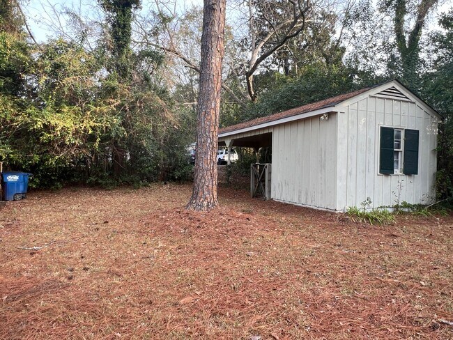 Building Photo - Cute Home in Midtown