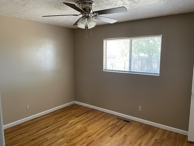 Building Photo - 69 N Allen St