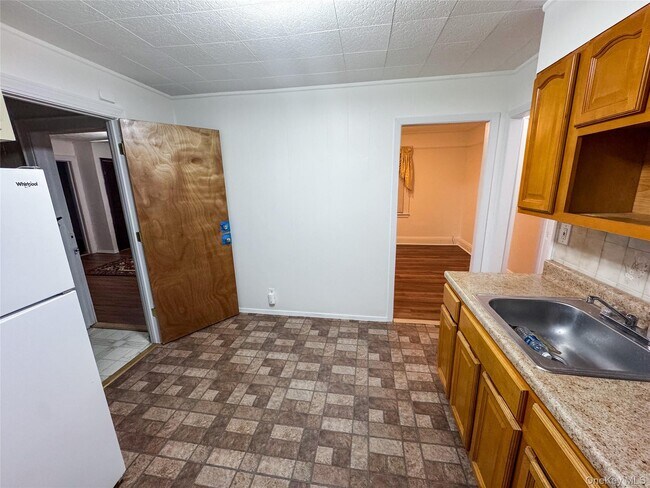 Building Photo - 109-35 96th St