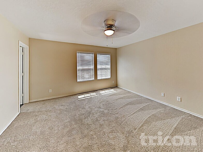 Building Photo - 4611 Stallion Cove