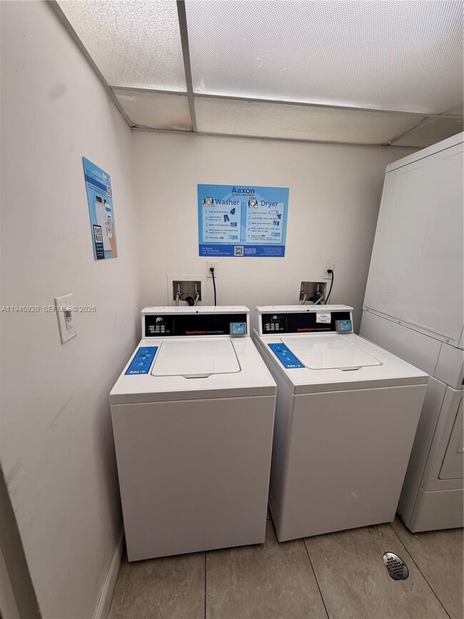 Building Photo - 10801 SW 109th Ct