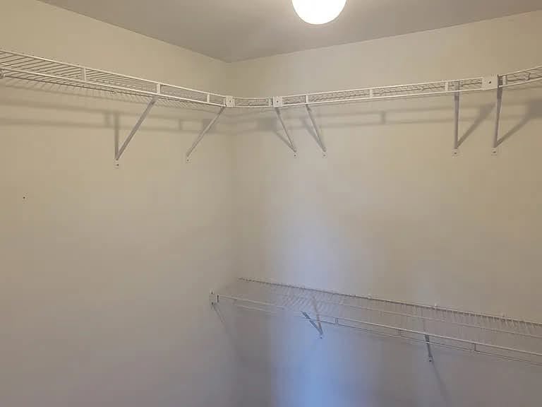 Building Photo - 265 S Ember Dr