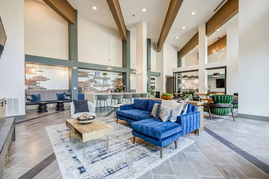 Building Photo - 5340 Periwinkle Hl Ave