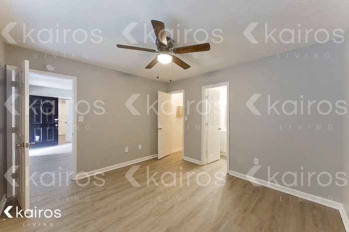 Building Photo - 301 Beaver Pointe Dr