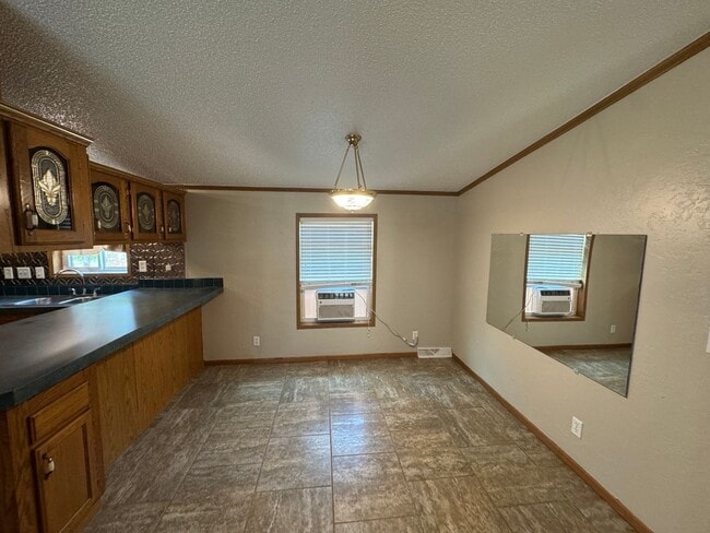 Building Photo - 3 bedroom 2 bath Mobile home newly updated...