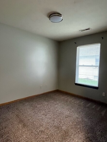 Building Photo - 5315 Garden Plain Ave