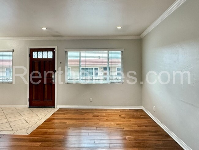 Building Photo - 4045 8th Ave