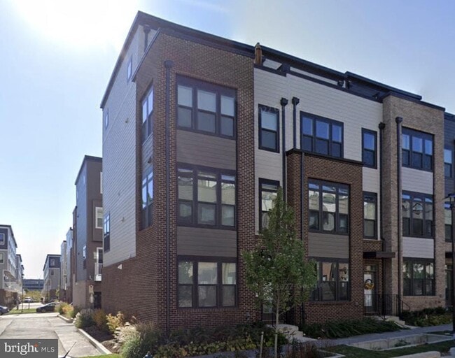 Building Photo - 8150 Red Hook St