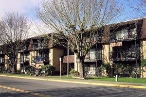 Primary Photo - Eastridge House