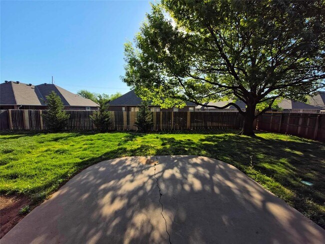 Building Photo - 16008 Bravado Pl