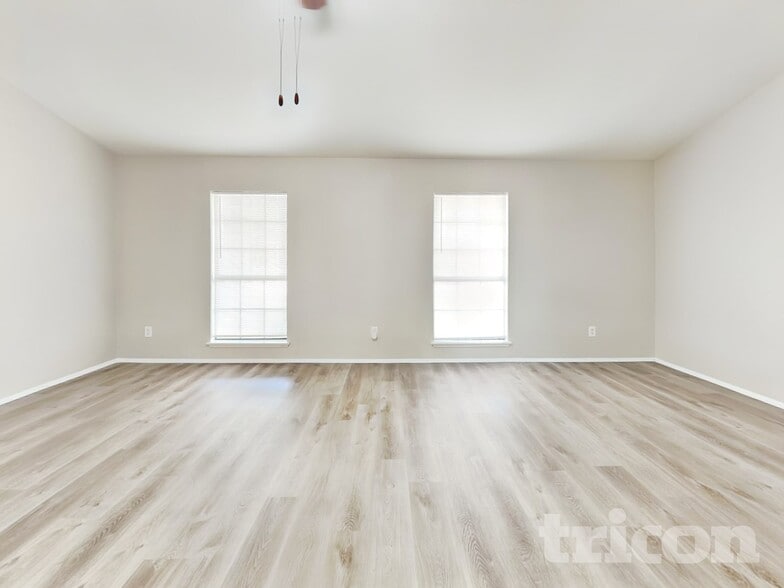 Building Photo - 2806 Quail Run Dr