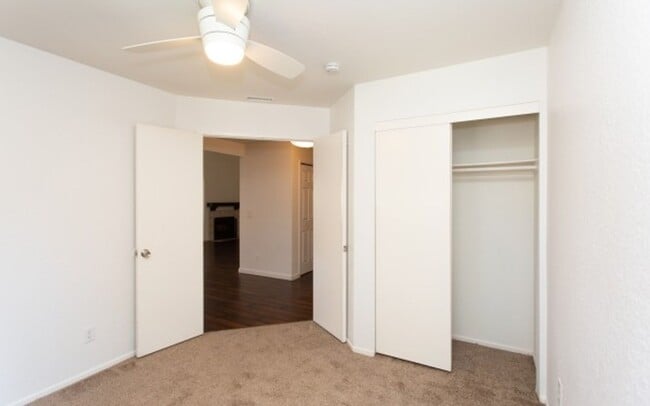 Building Photo - Renovated 3 bedroom 2 bath condo