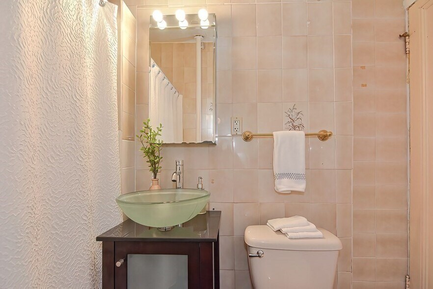 Building Photo - 23 Westbourne Ter