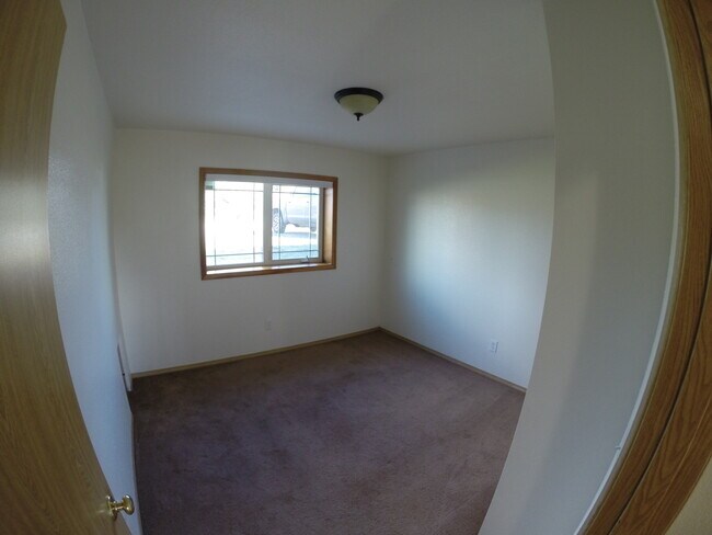 Building Photo - 2804 Gillam Way
