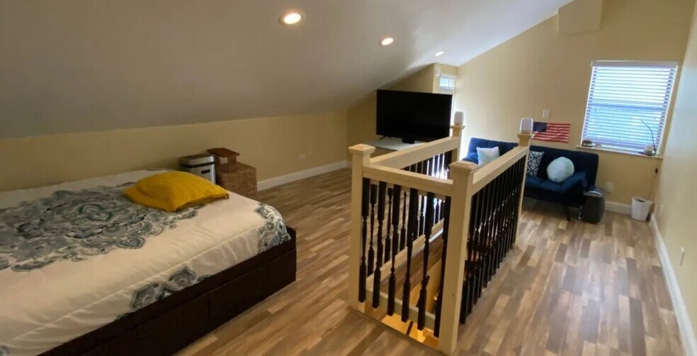 Building Photo - 1439 Ski Run Blvd