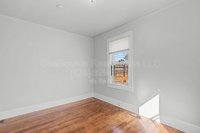 Building Photo - 1895 Markone St NW